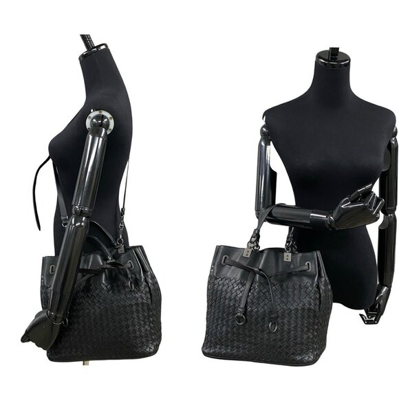 BOTTEGA VENETA Black Leather Intrecciato Shoulder Bag - Picture 2 of 8